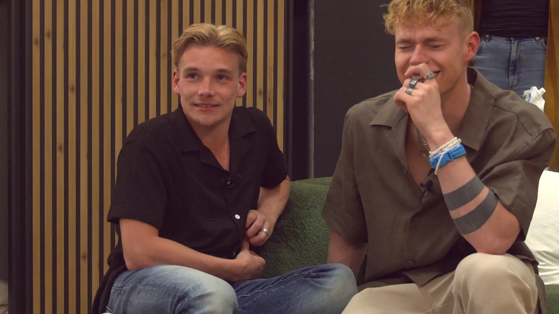 Floris en El Che houden het niet meer na dít gesprek...