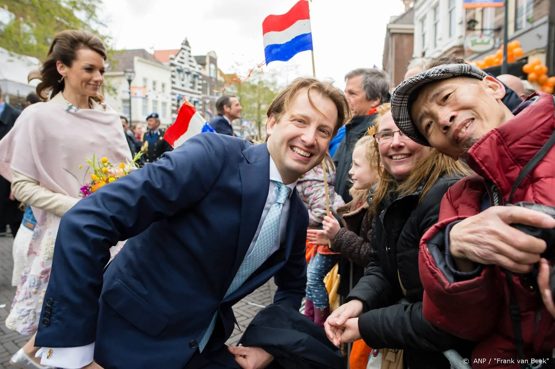 Prins Floris moet als dj nog werken aan naamsbekendheid