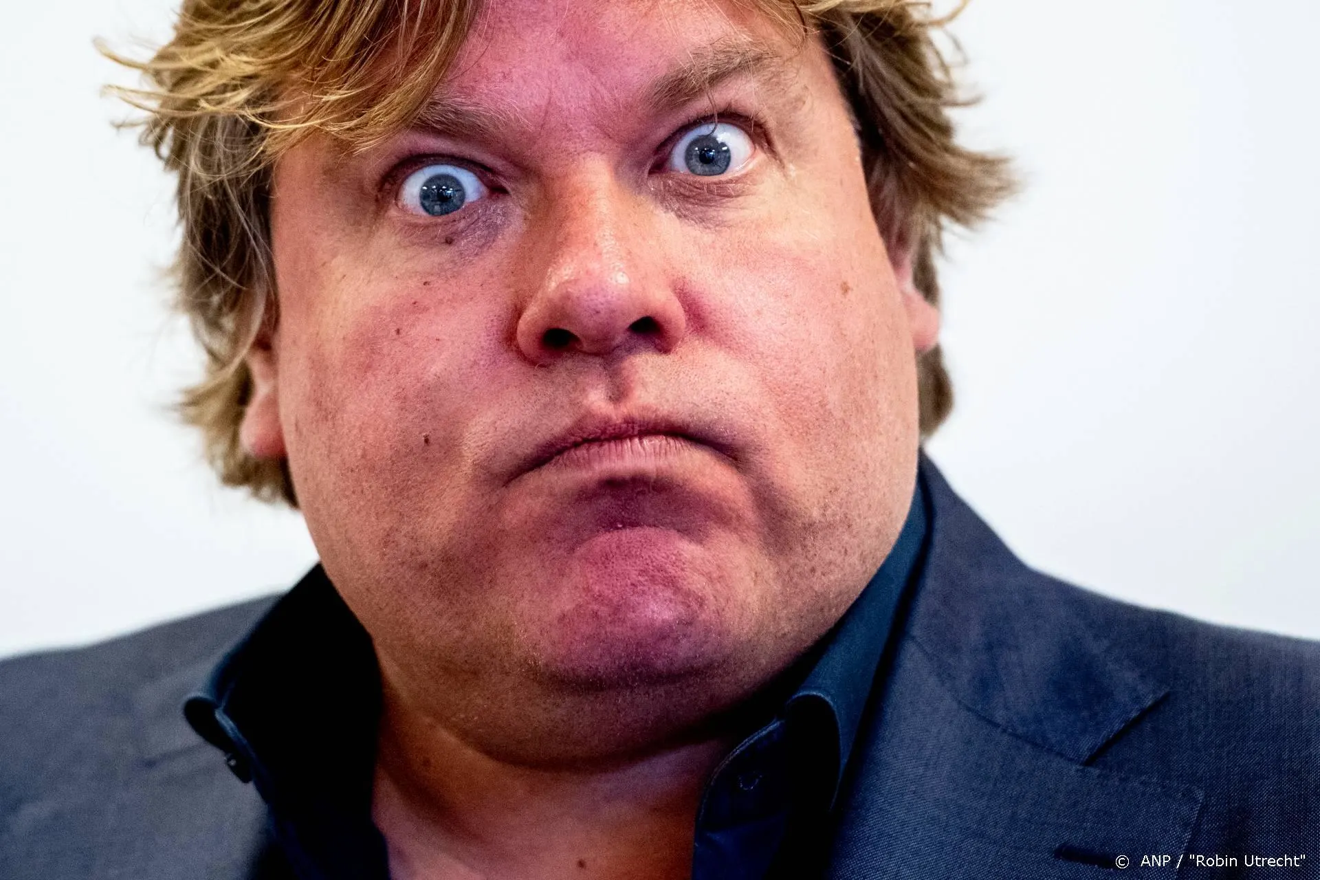 Veel nepnieuws over coronavirus verspreid via sociale media