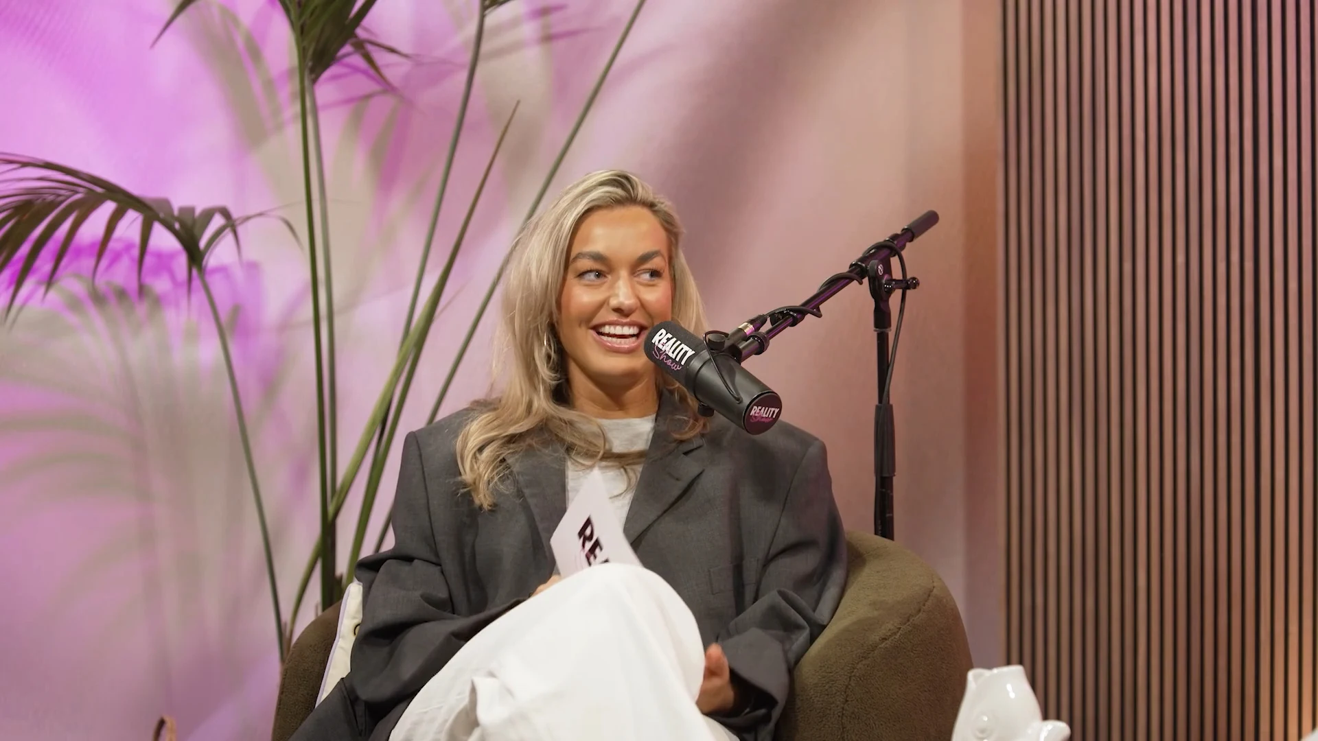 De Roelvinkjes zijn terug: nieuwe liefdes en oude gewoontes