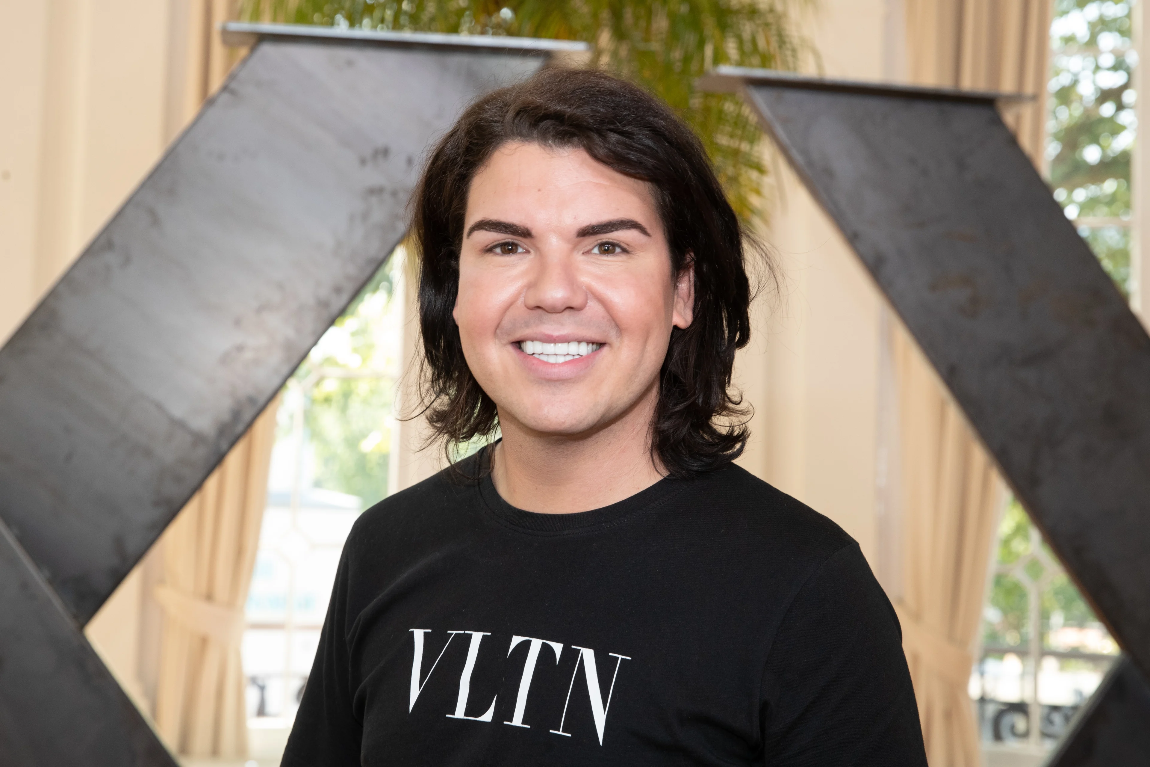 Roy Donders steekt handen uit de mouwen!