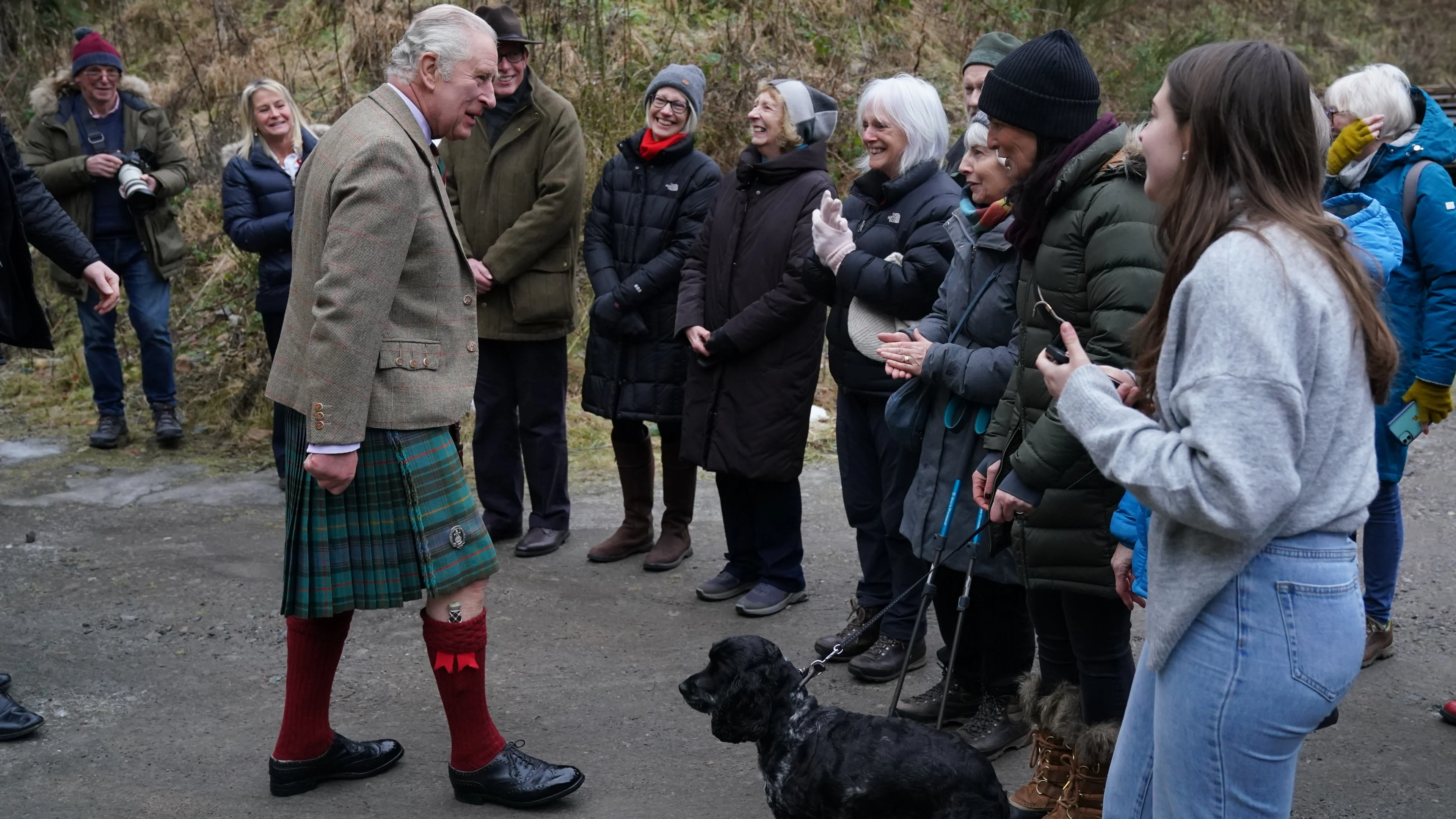 Zo laat koning Charles zich voor het eerst zien na publicatie boek Harry