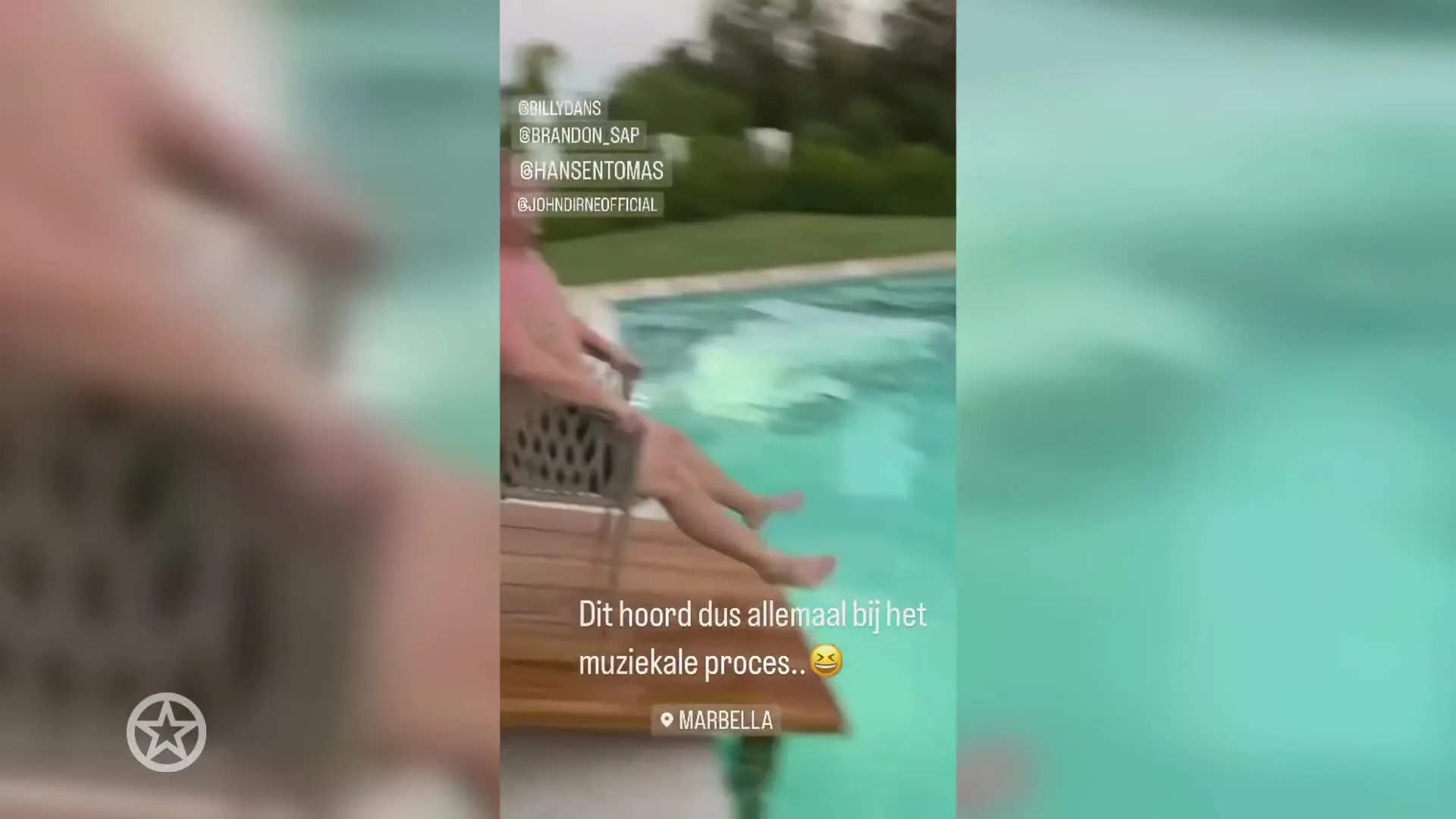 Tino Martin gooit Billy Dans in het water