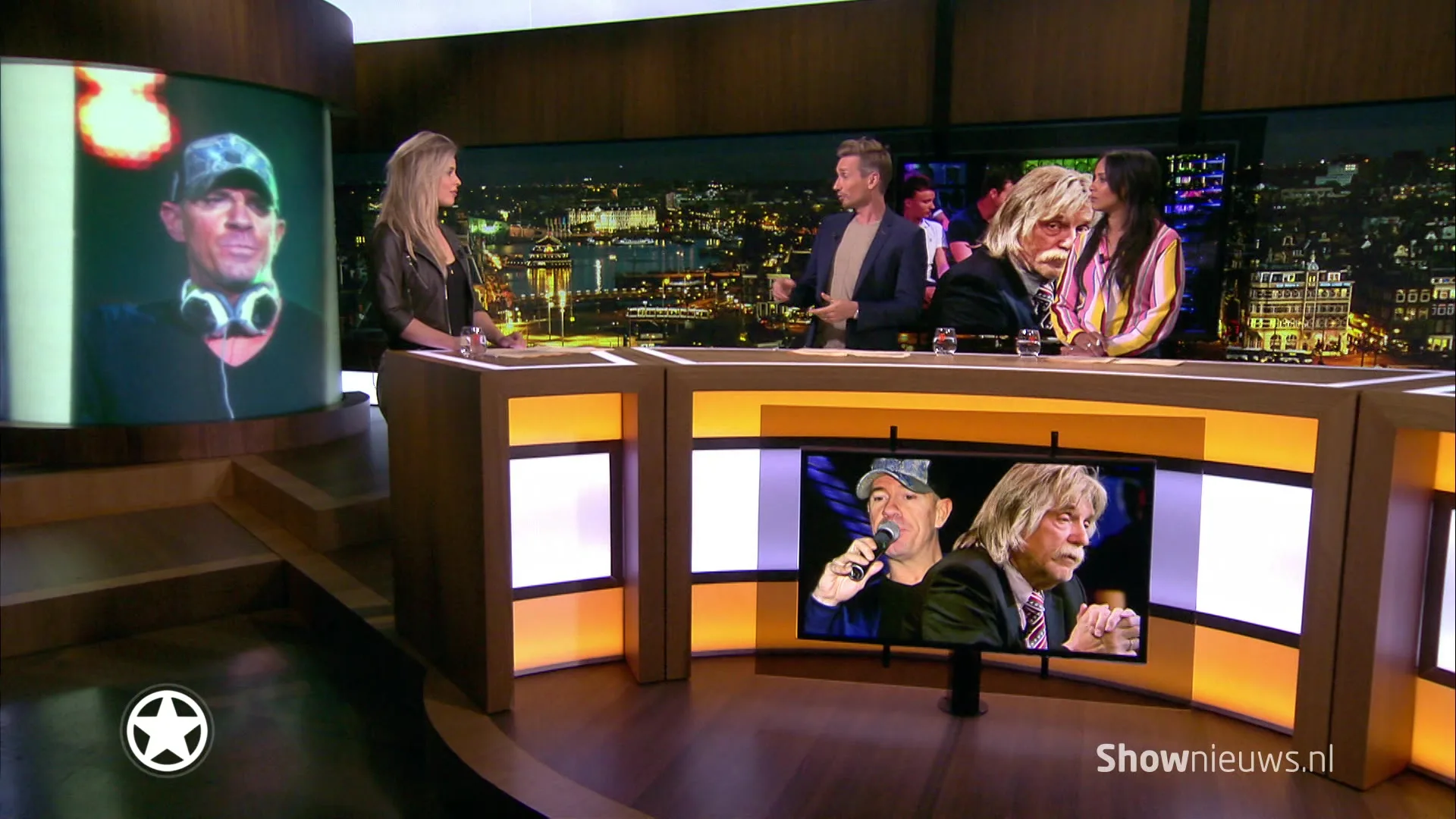 Johan Derksen slaat op hilarische wijze terug