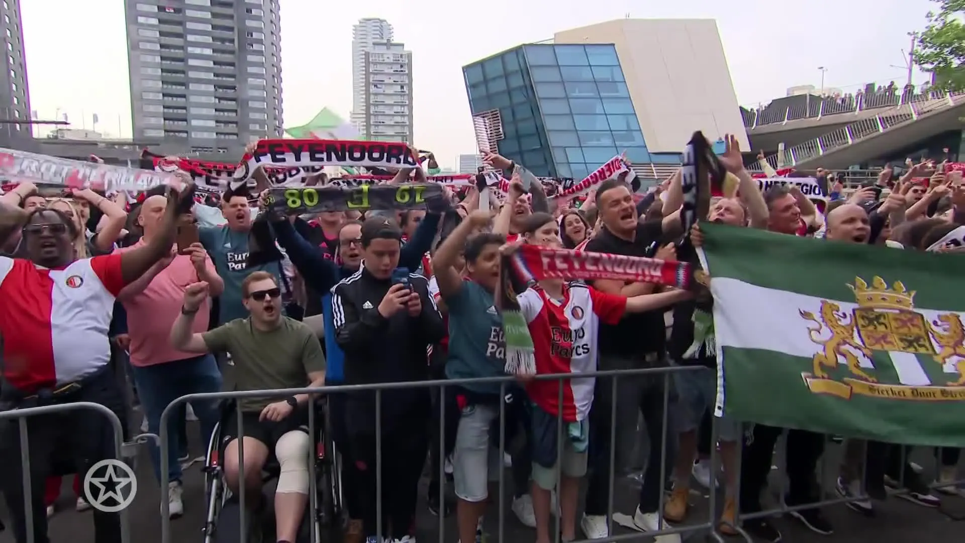 Lee Towers over landstitel Feyenoord