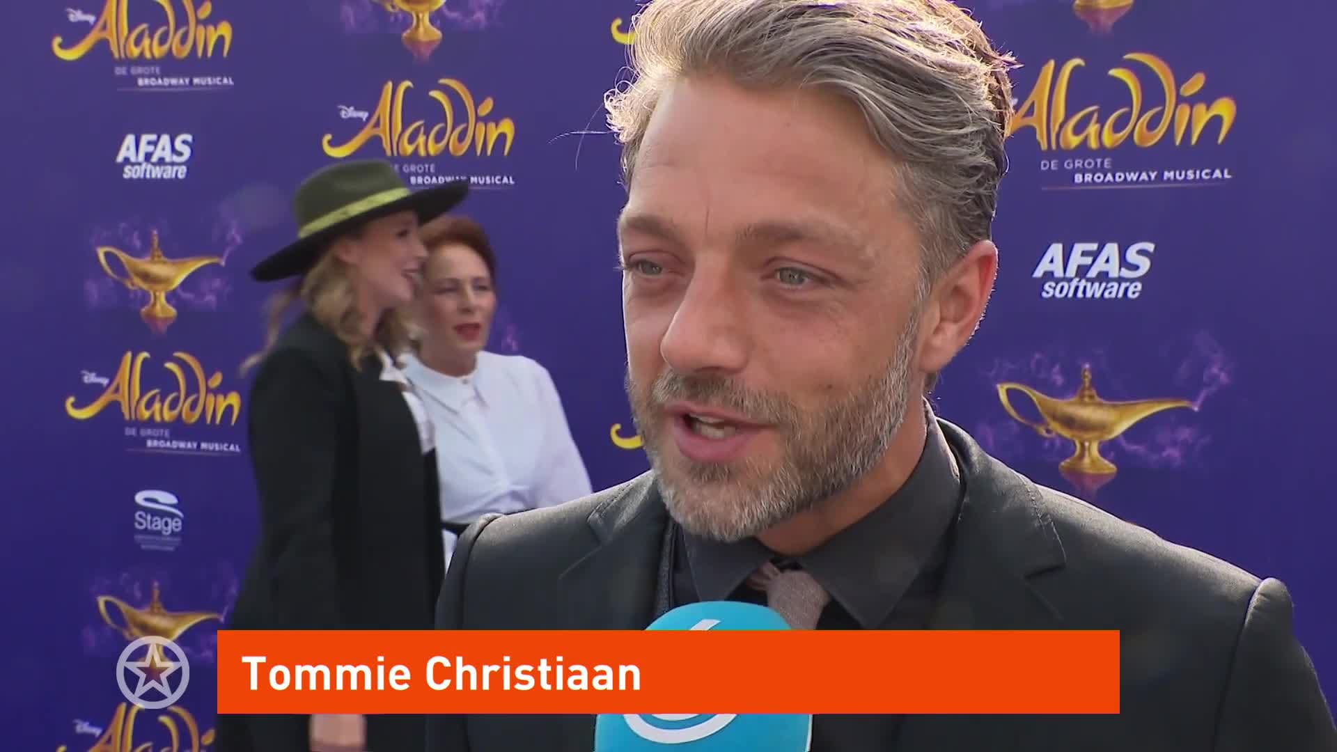 Sterren op de rode loper bij Aladdin