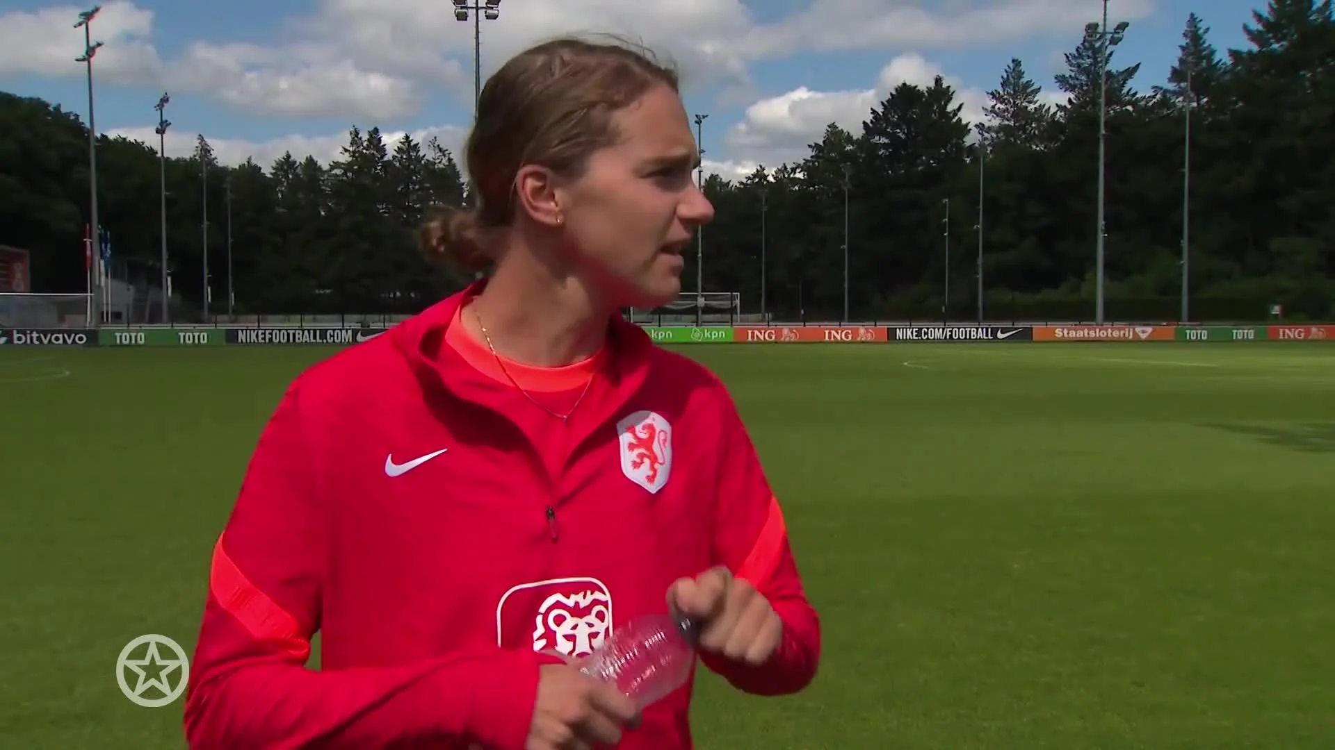 De Oranjeleeuwinnen hebben te maken met enorme tegenslagen