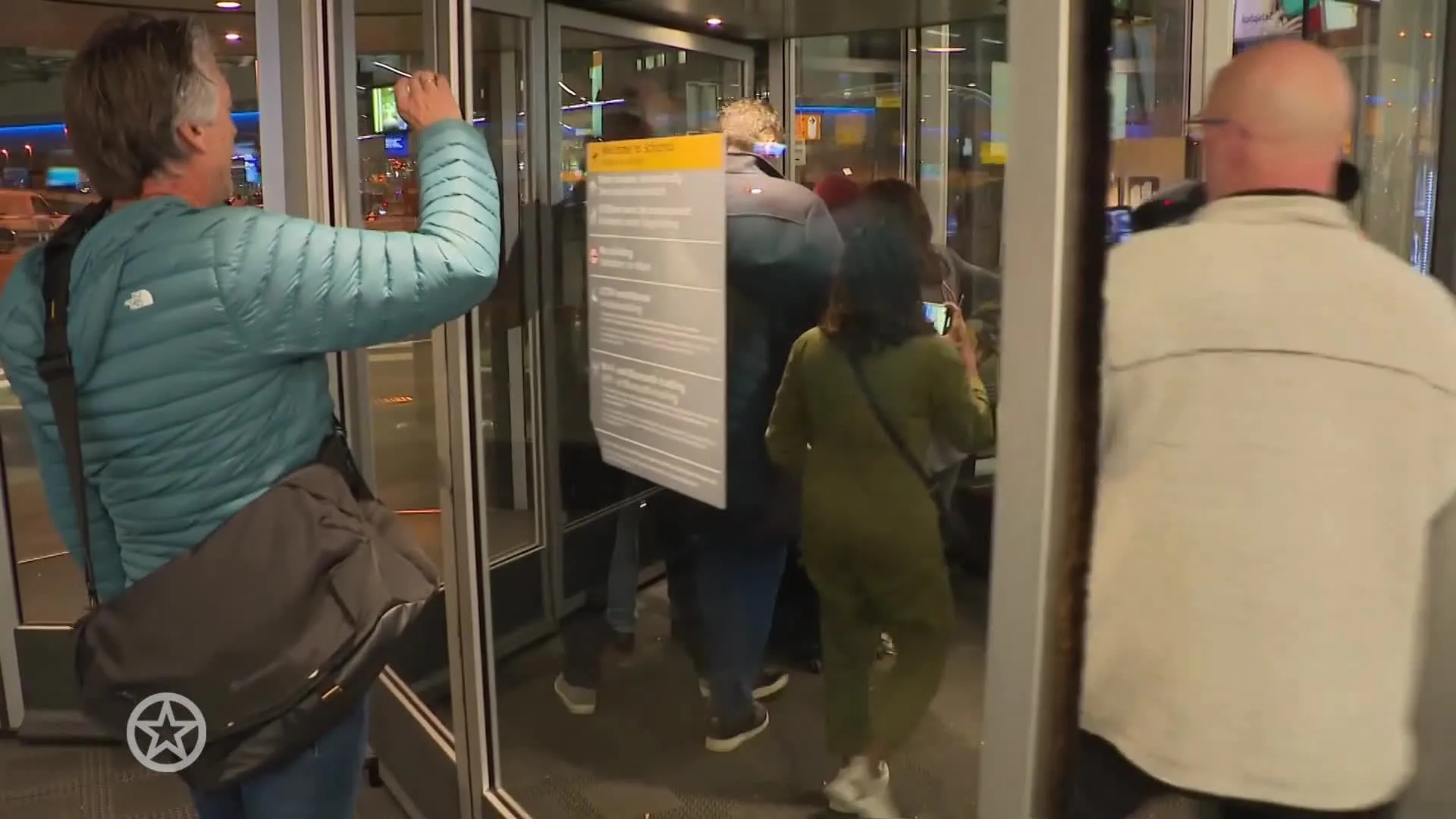 André Hazes gespot op Schiphol
