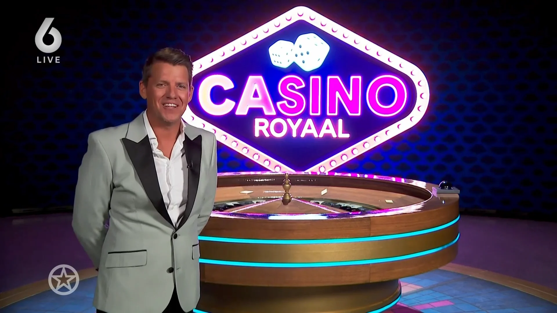 Maak kans om bij Kees Tol in de Casino Royaal-studio te komen!