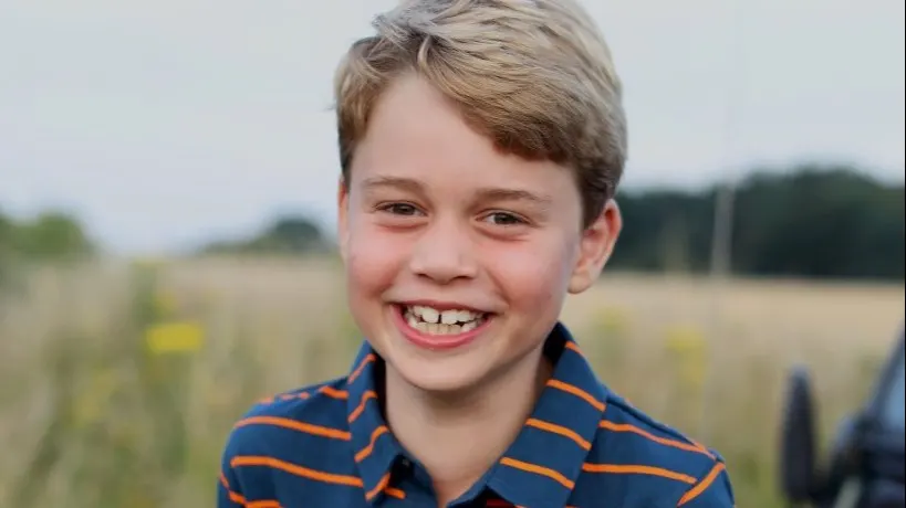 Eerbetoon aan prins Philip op foto van jarige George