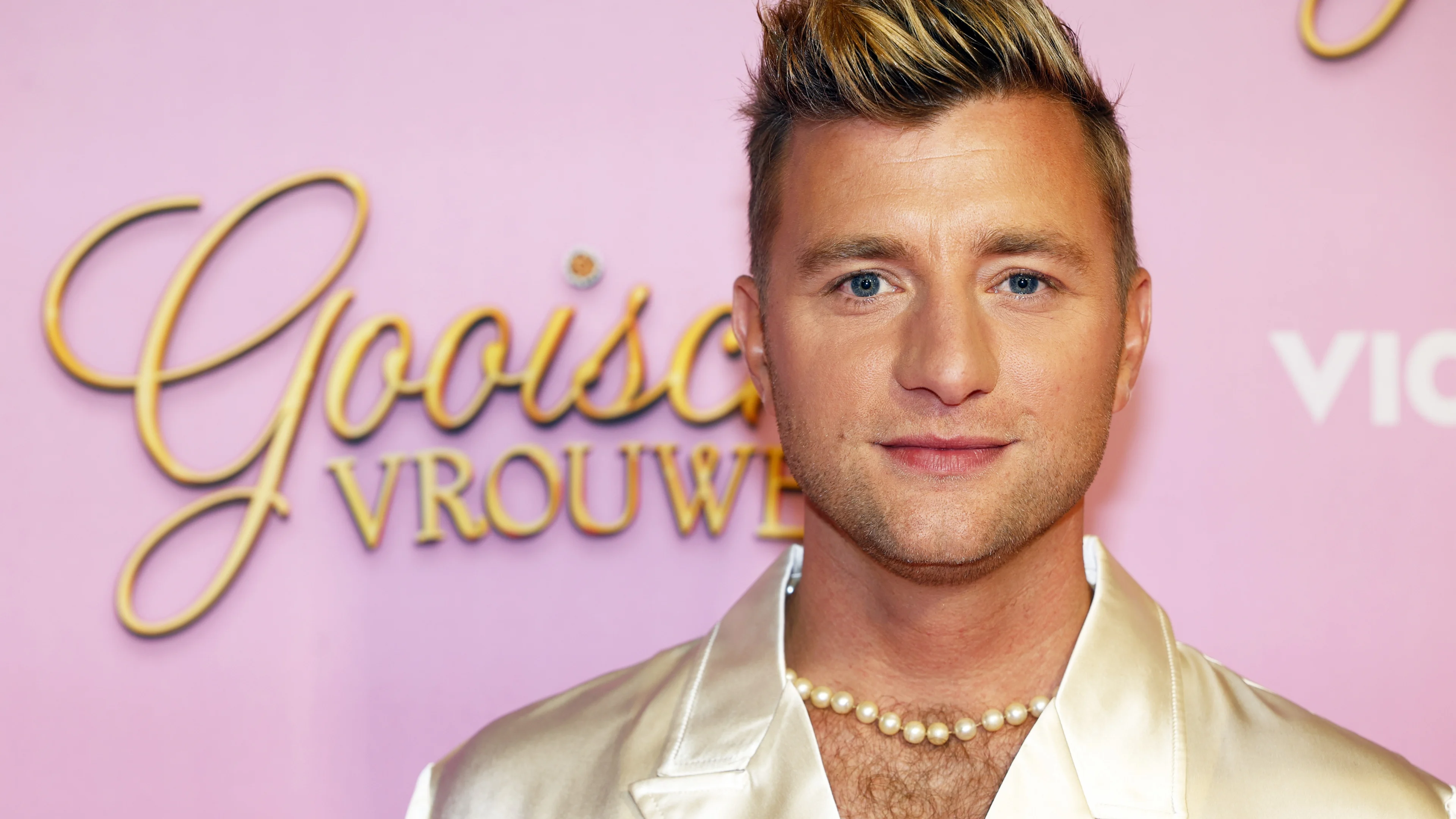 ZIEN: Jan Versteegh deelt pikante foto