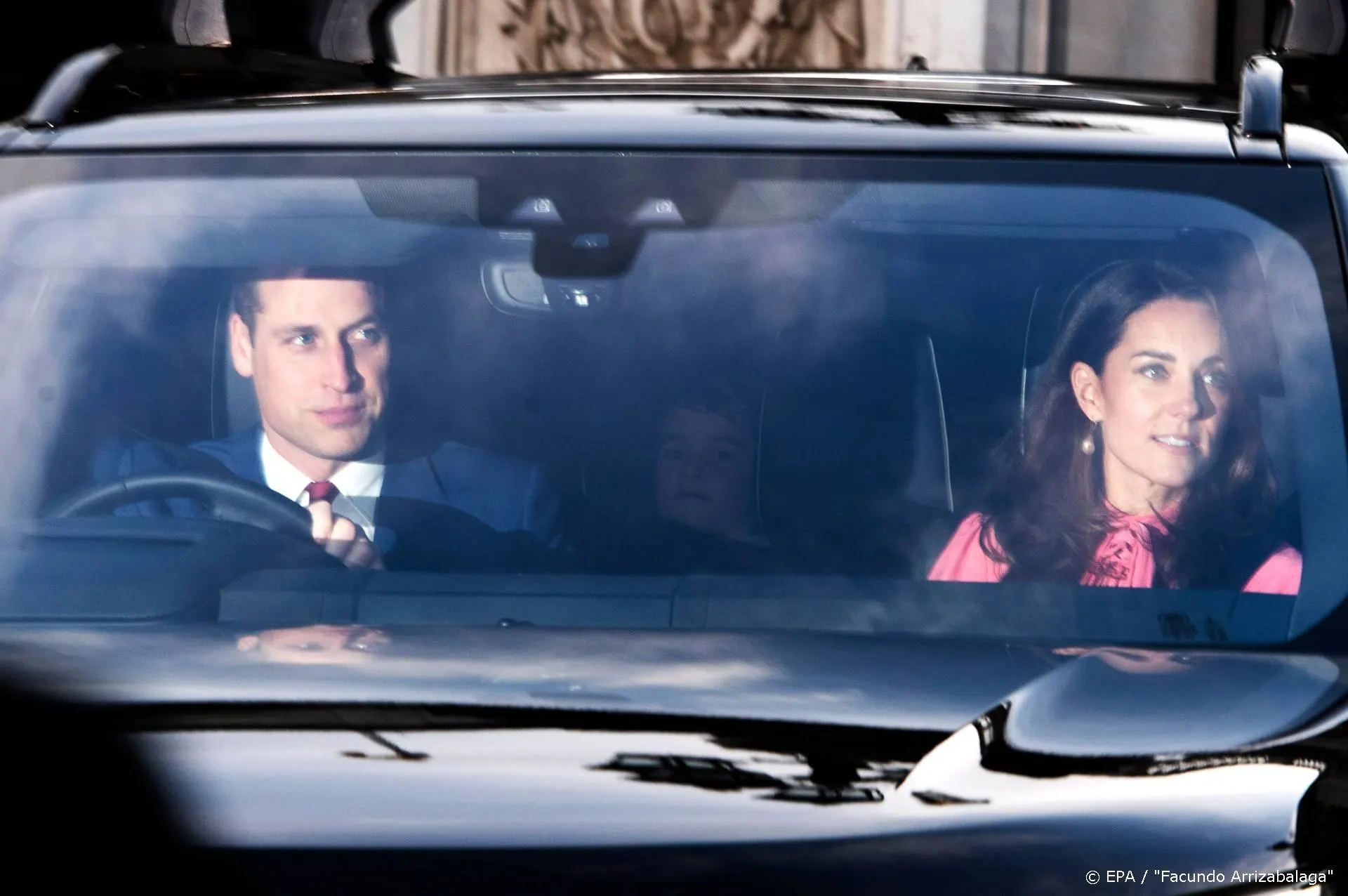 ZIEN: William en Catherine delen nieuwe foto van jarige prins George