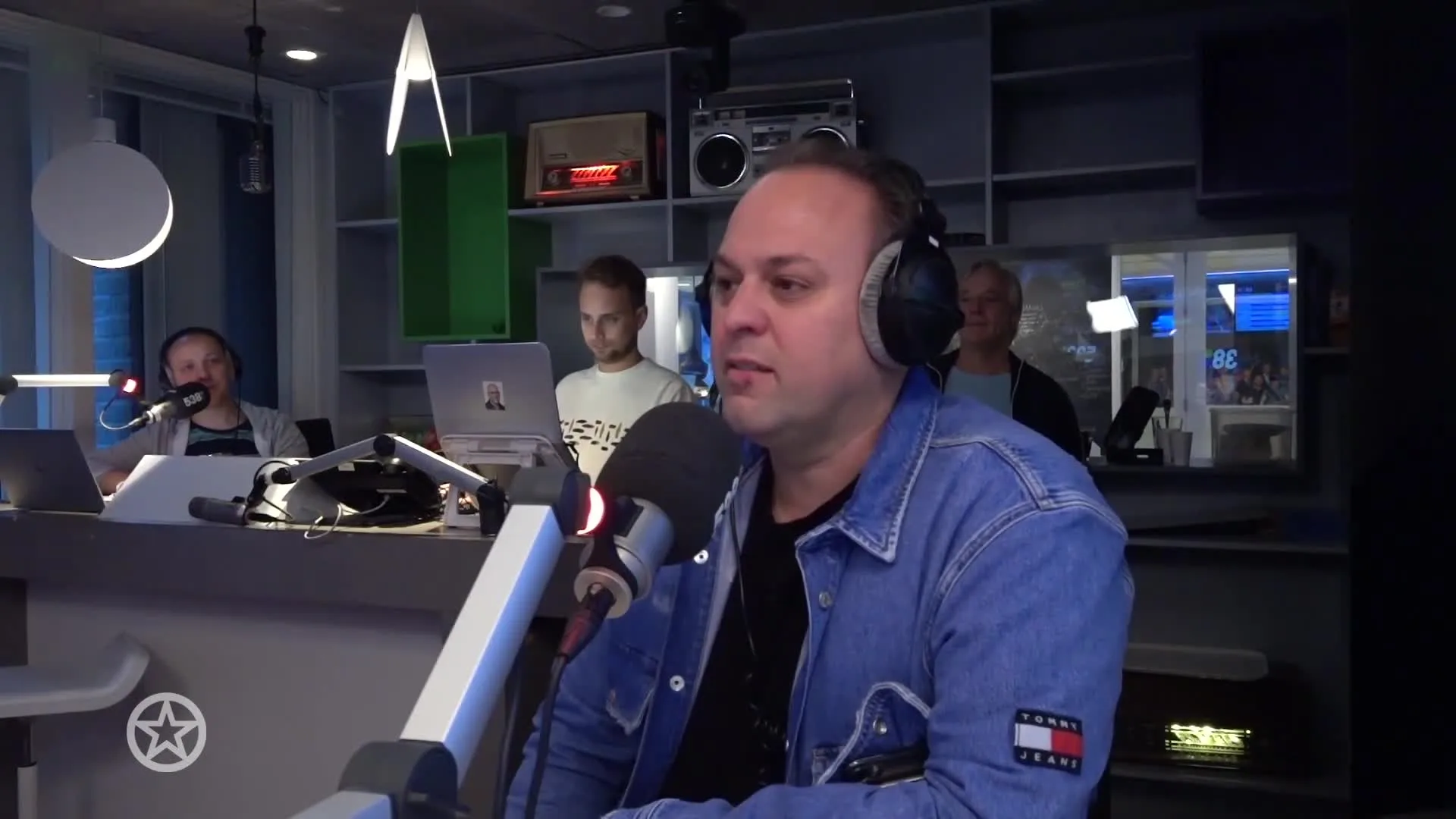 ZIEN: Frans Bauer deelt herinnering met wereldster