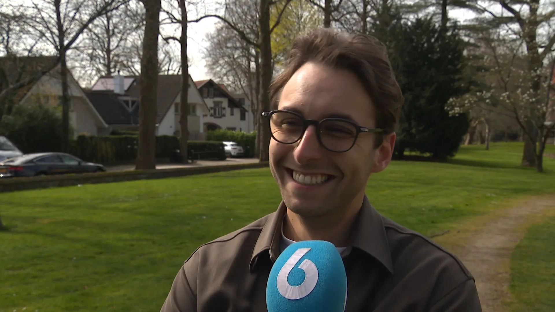 Christiaan Bauer reageert op Kris Kross Amsterdam-avontuur vader Frans