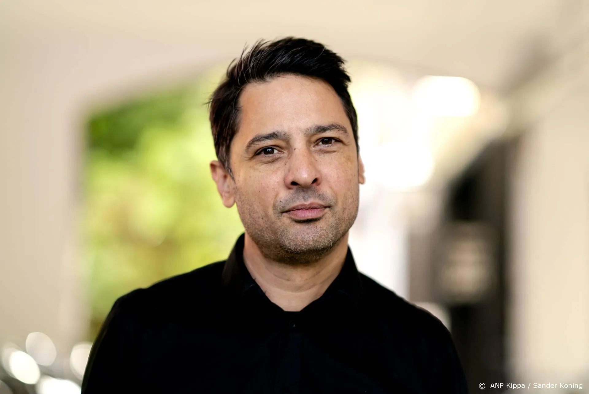 Lucky TV-Sander sneert naar Bilal Wahib