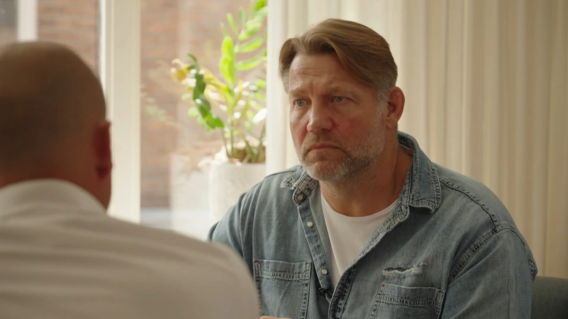 Pieter hoort via de radio dat zijn toekomst is verkocht: "maar het ergste moest nog komen"