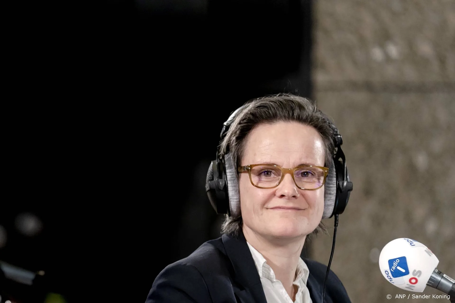 Radio 1-presentatrice doet live op de radio huwelijksaanzoek