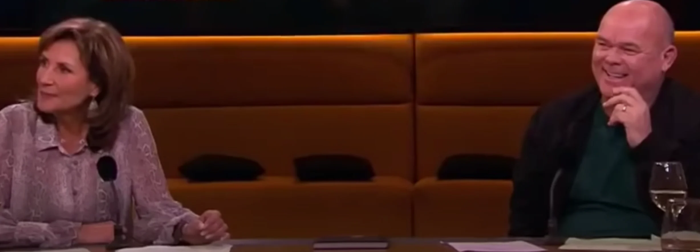 Kijkers gaan los op nieuwe Op1-presentator Paul de Leeuw