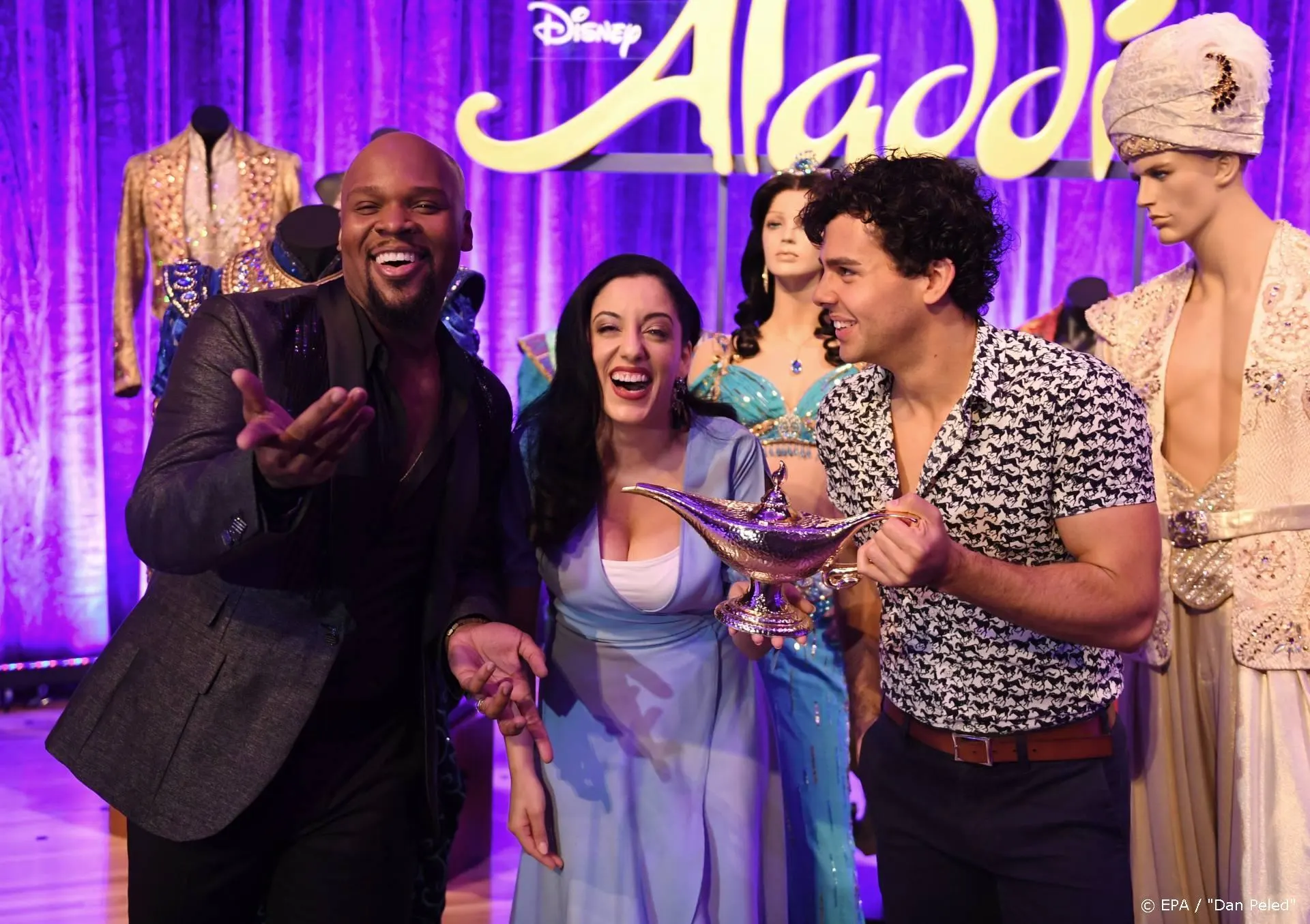 Ook nieuwe musicals Aladdin en Hij gelooft in mij onzeker