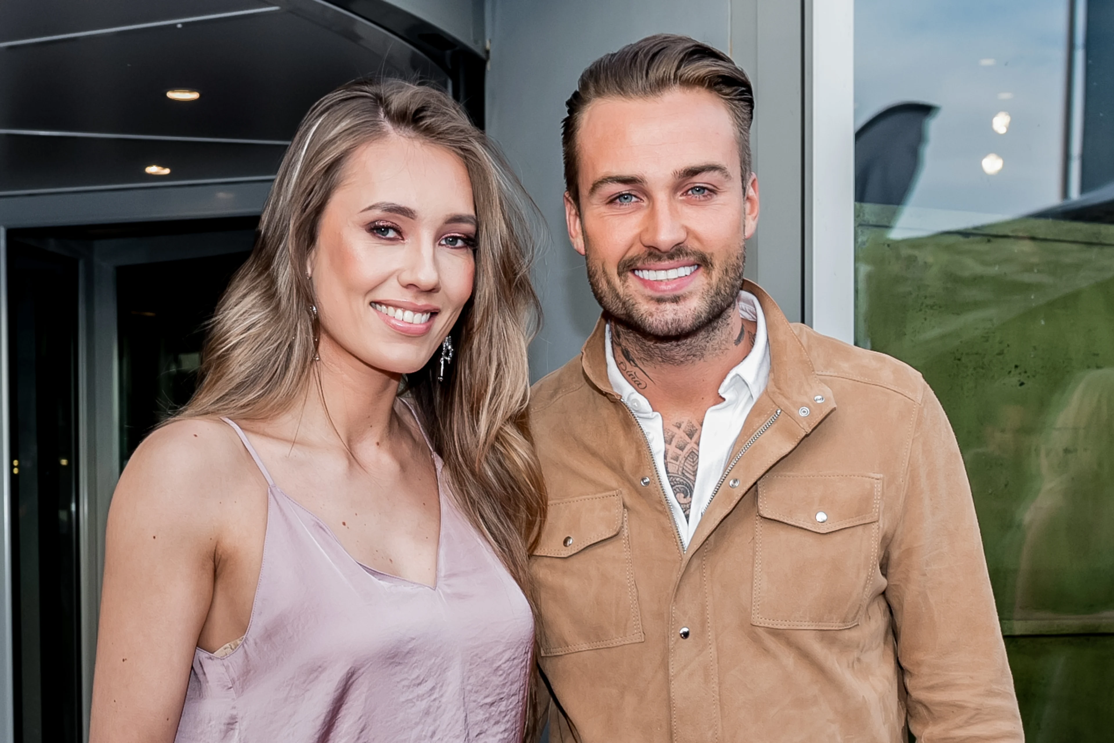 Voice-winnares en ex Dave Roelvink in First Dates