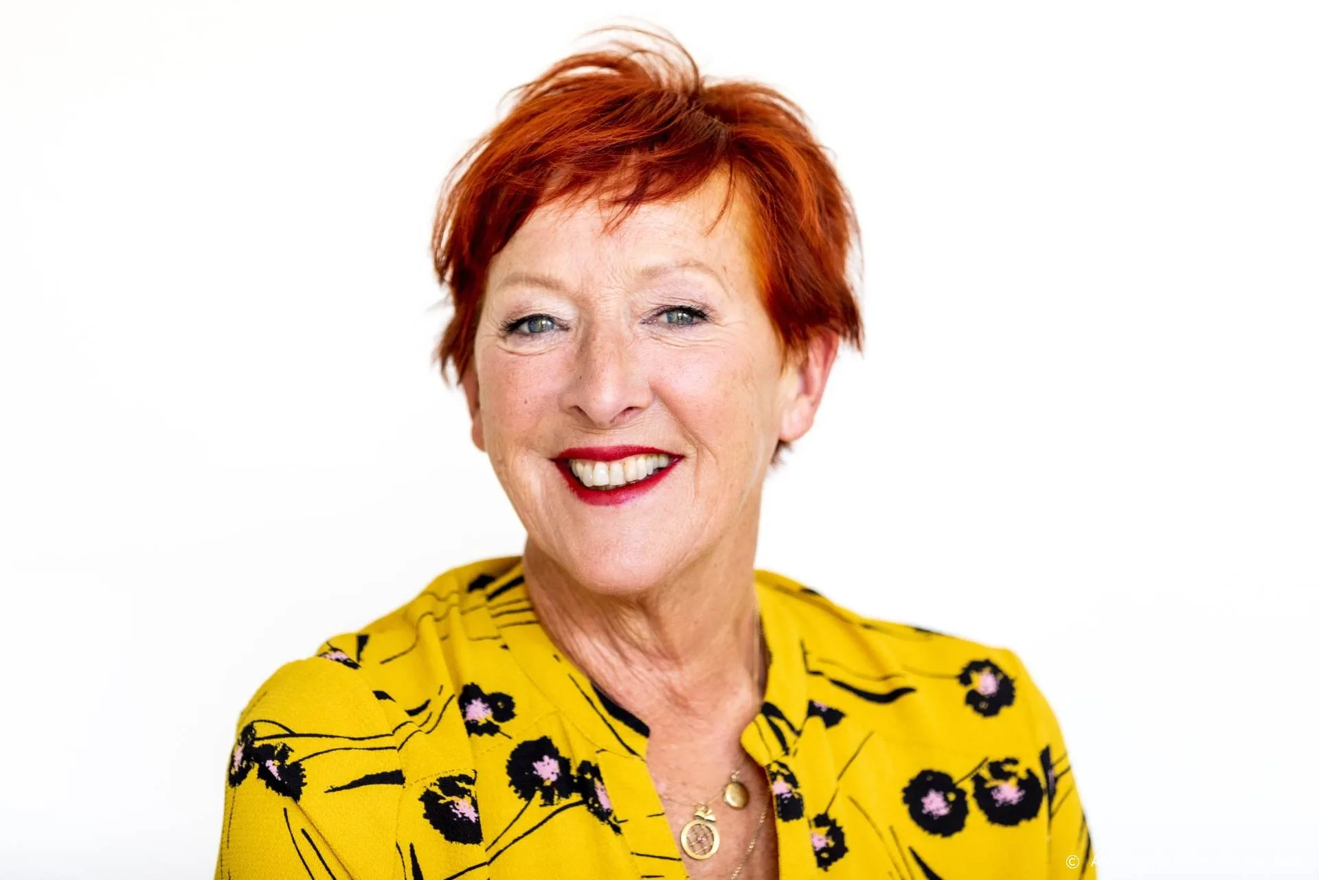 Ook Loes Luca en Frederique Spigt in film Casa Coco