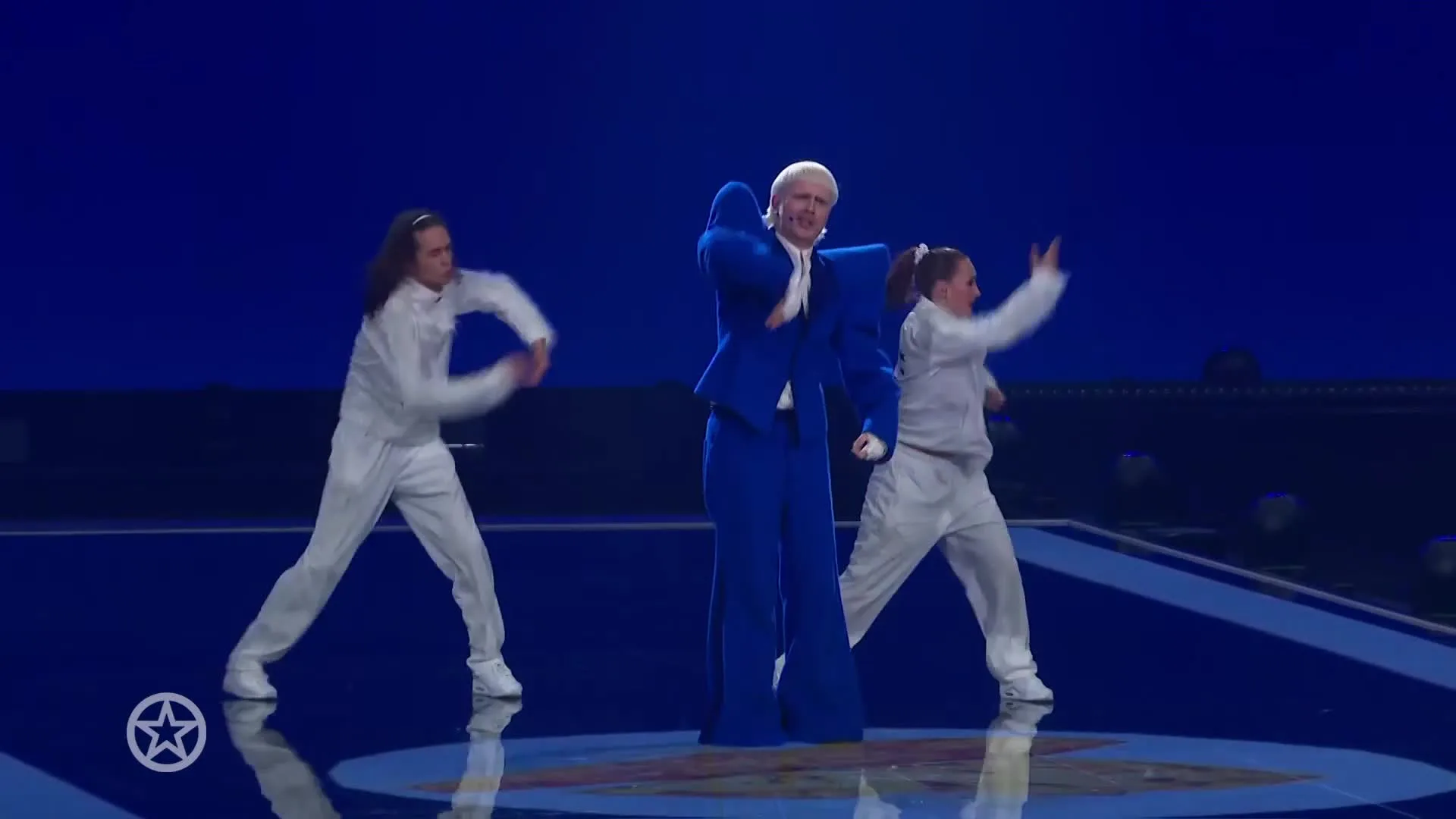 Joost Klein reist zondag niet mee naar Nederland 