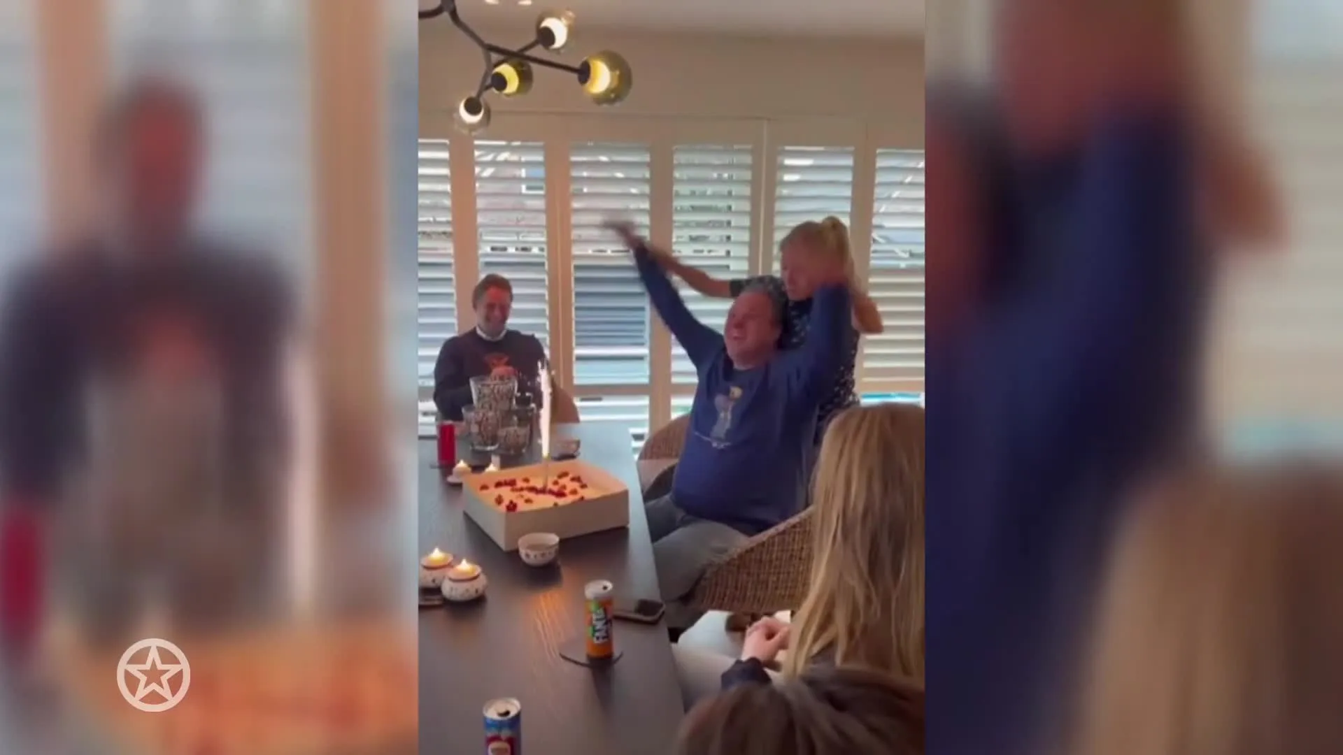 Frans Bauer viert verjaardag met TAART!