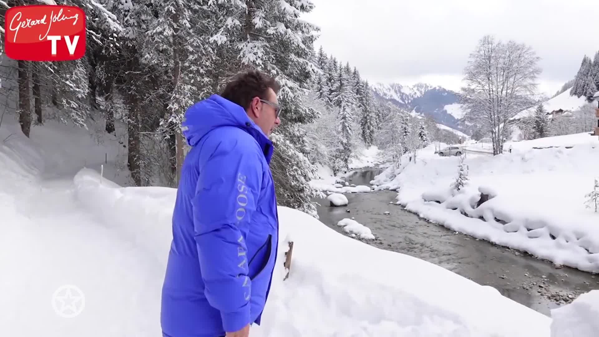 Gerard Joling verwoest sneeuwpop