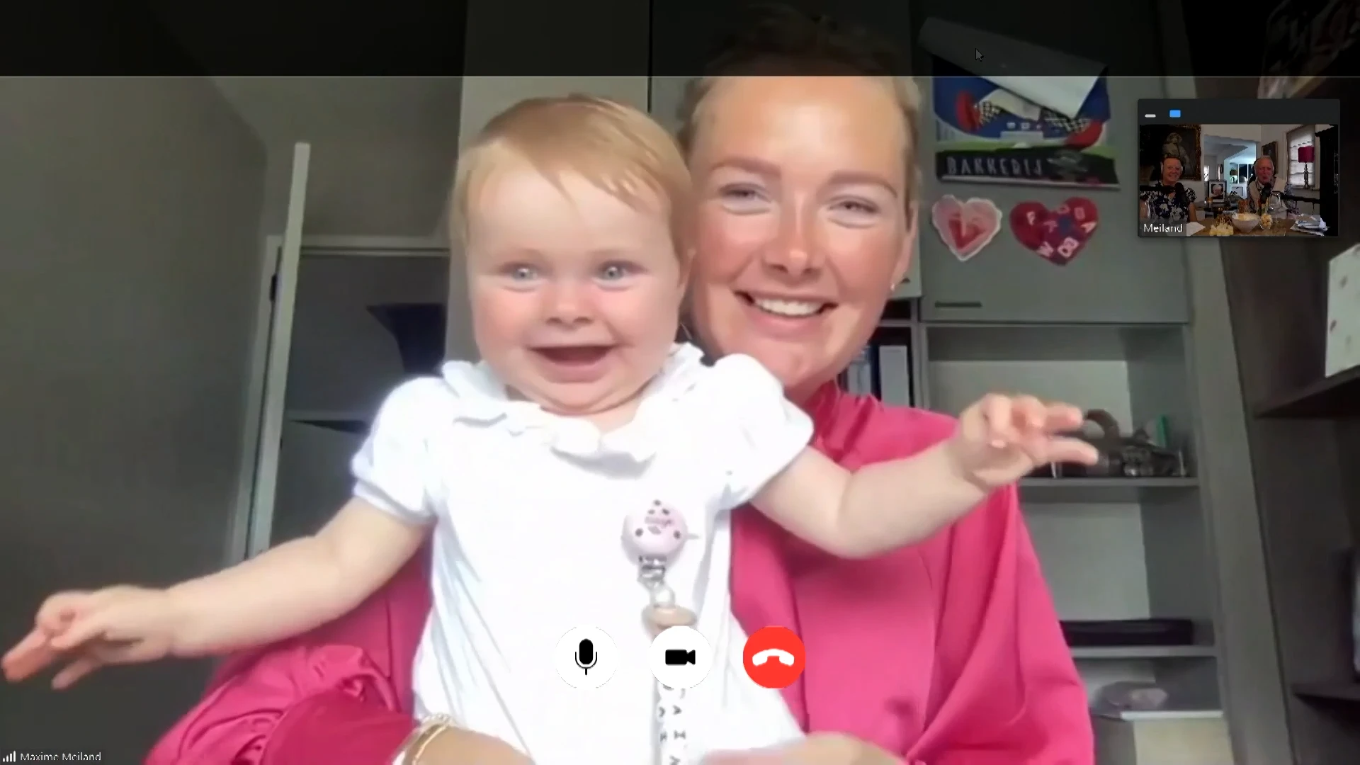 Maxime Meiland en dochter Vivé bellen in