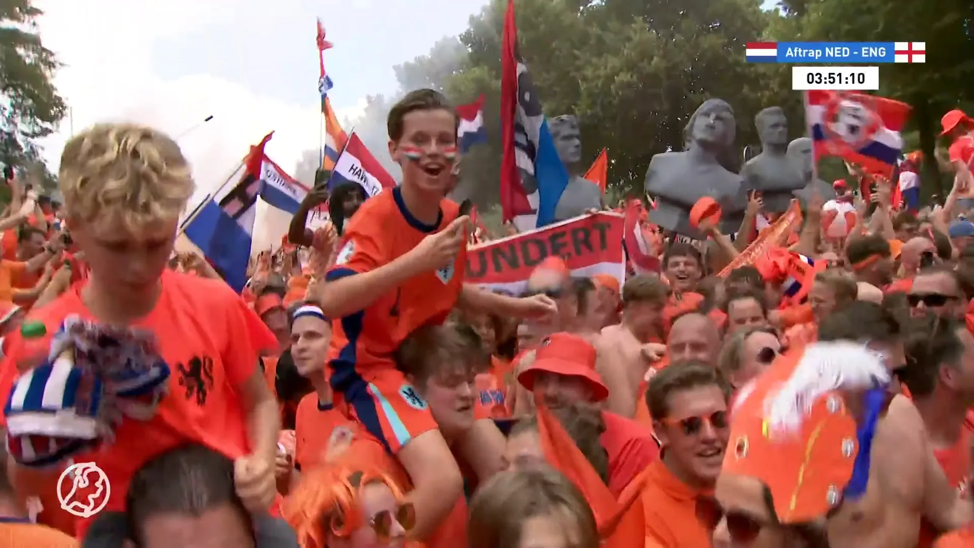 Oranjemars gaat van links naar rechts in Dortmund