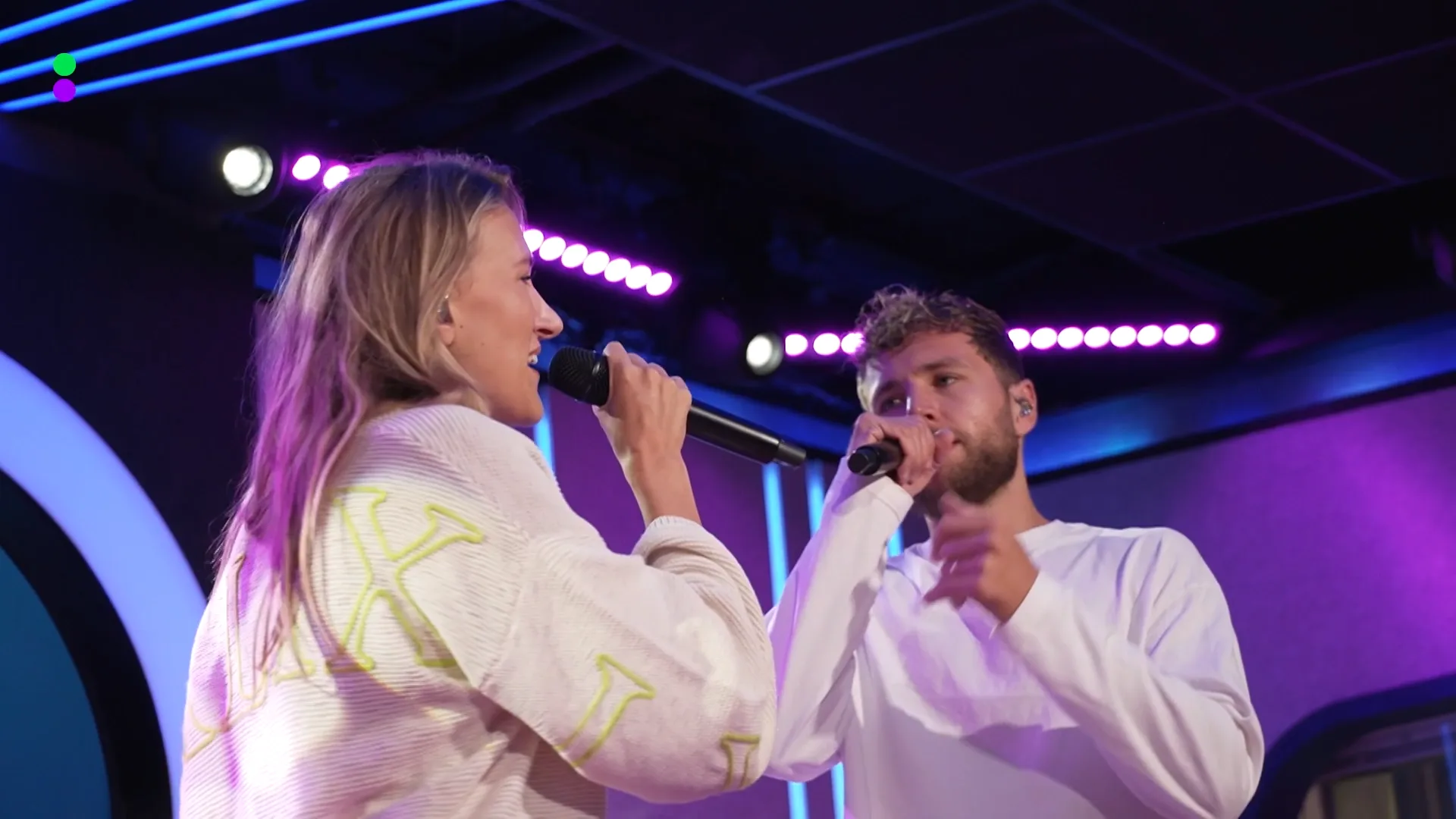 Suzan & Freek spelen nieuwe single Verleden Tijd live!