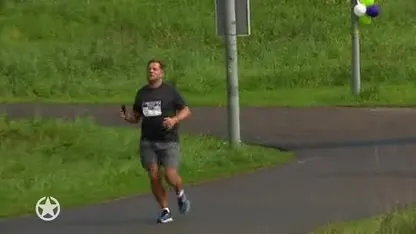 Dennis van der Geest loopt marathon in New York