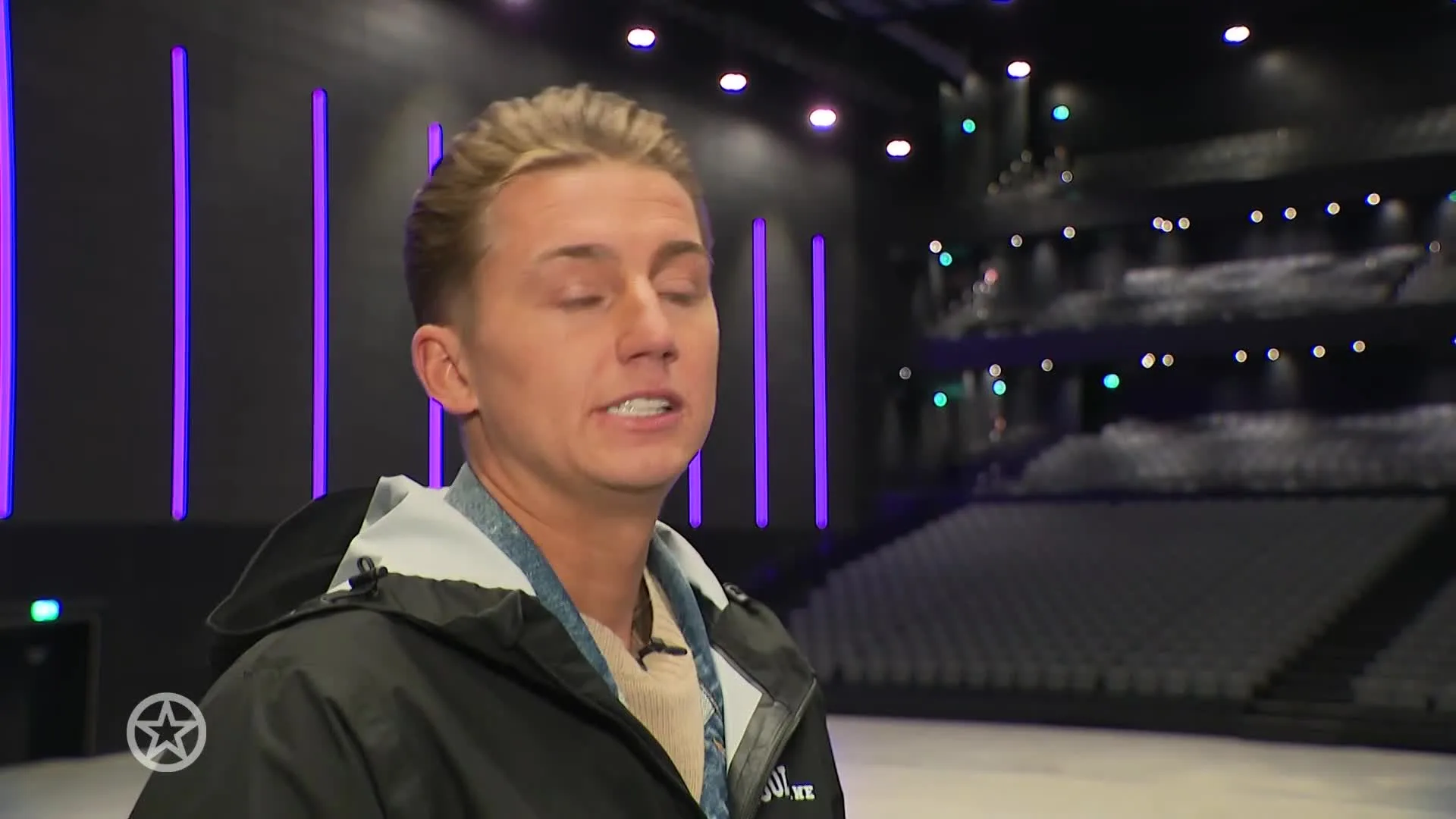 Mart Hoogkamer emotioneel over vader in Ahoy