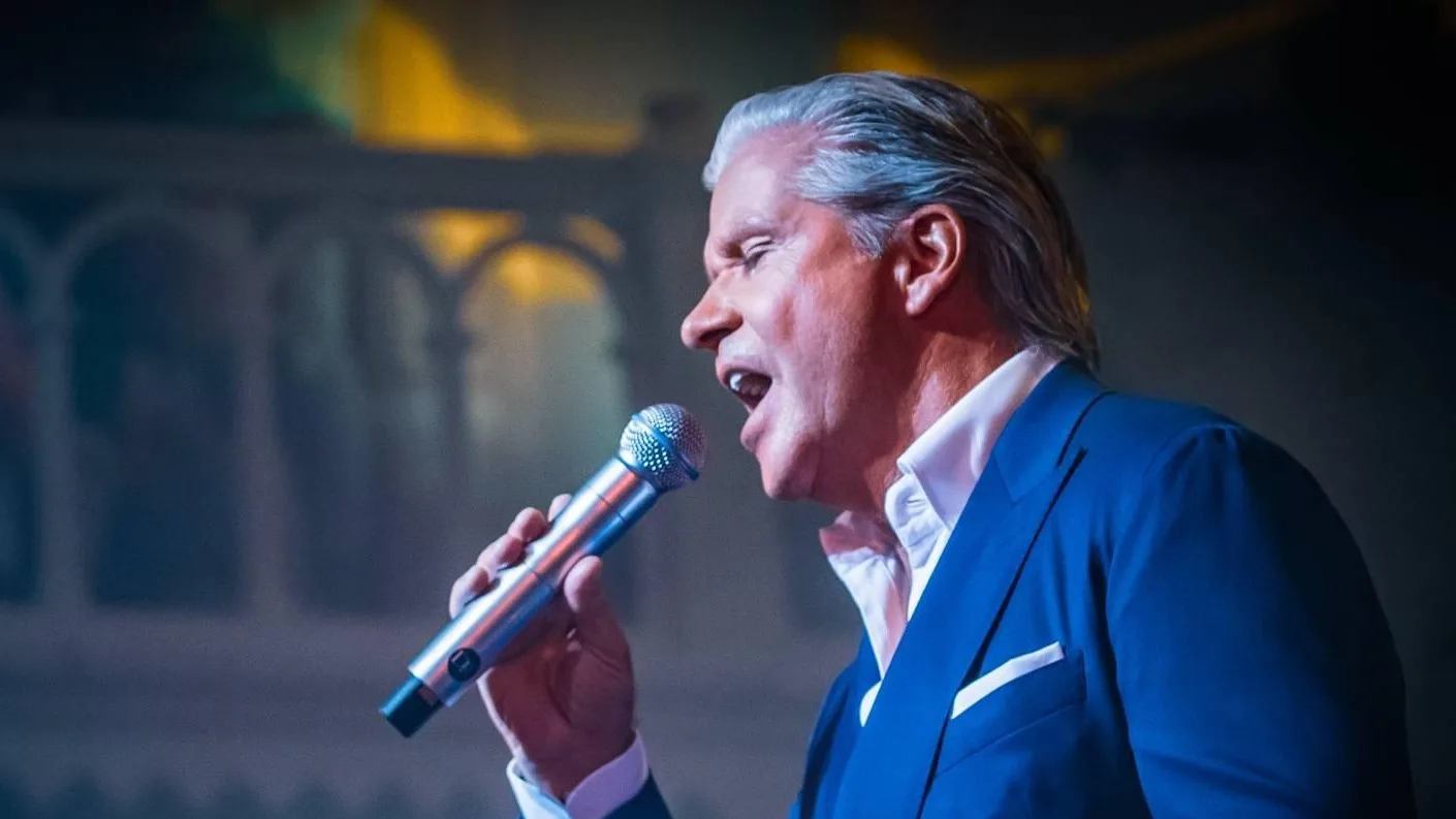 Zien: Dries Roelvink zet zaal met studenten op z'n kop