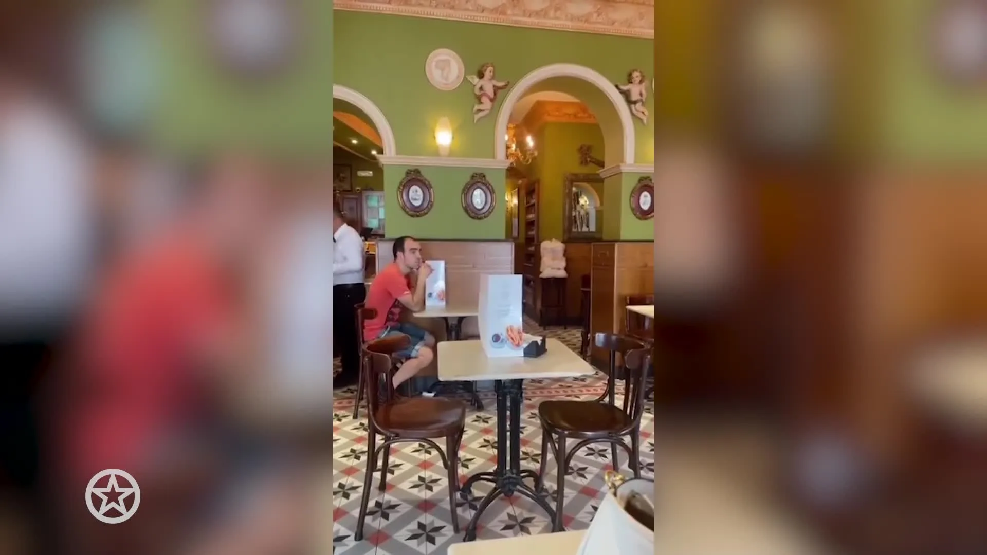 Leontine Ruiters geniet op vakantie