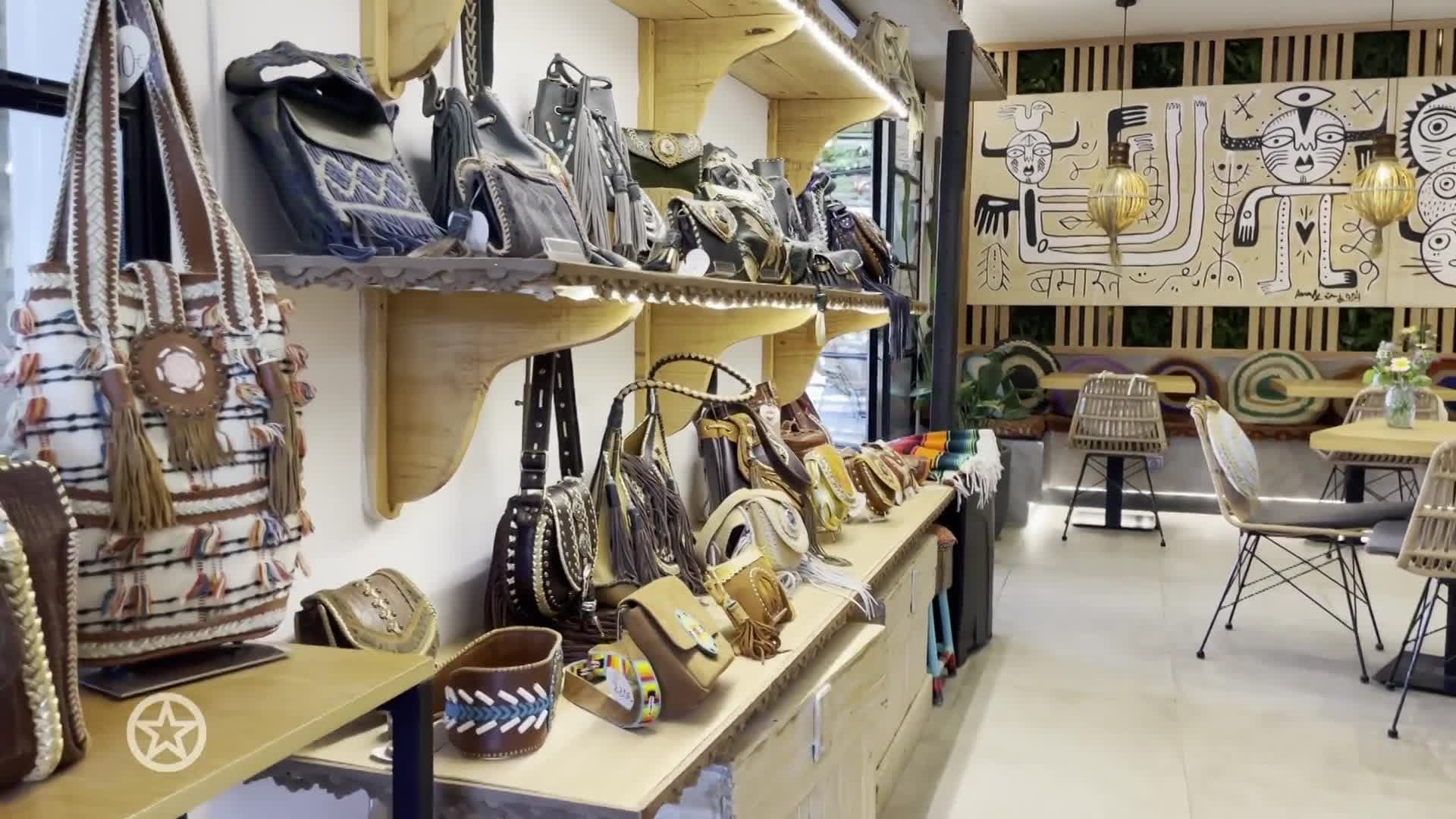 Patty bezoekt vriendin Merel op Ibiza