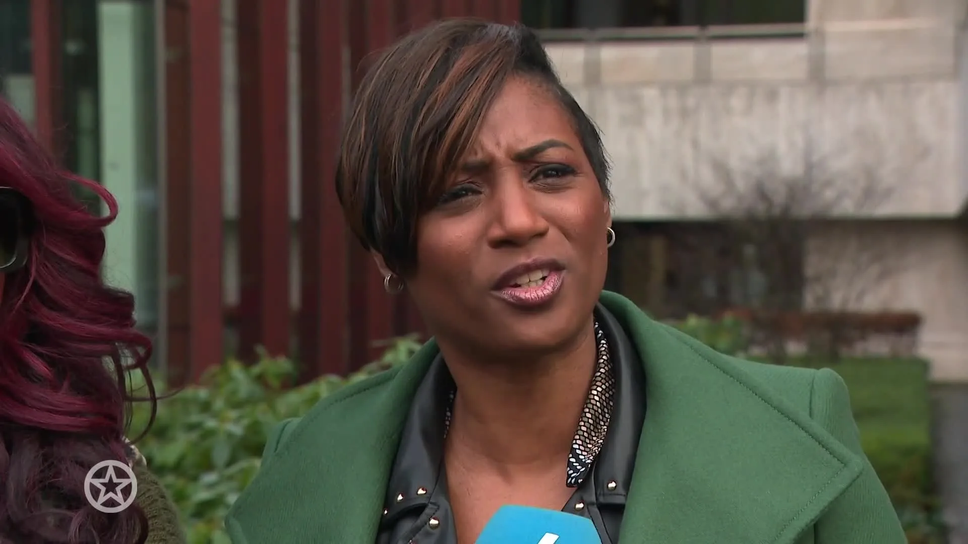 Edsilia Rombley in duet met hartsvriendin Berget Lewis