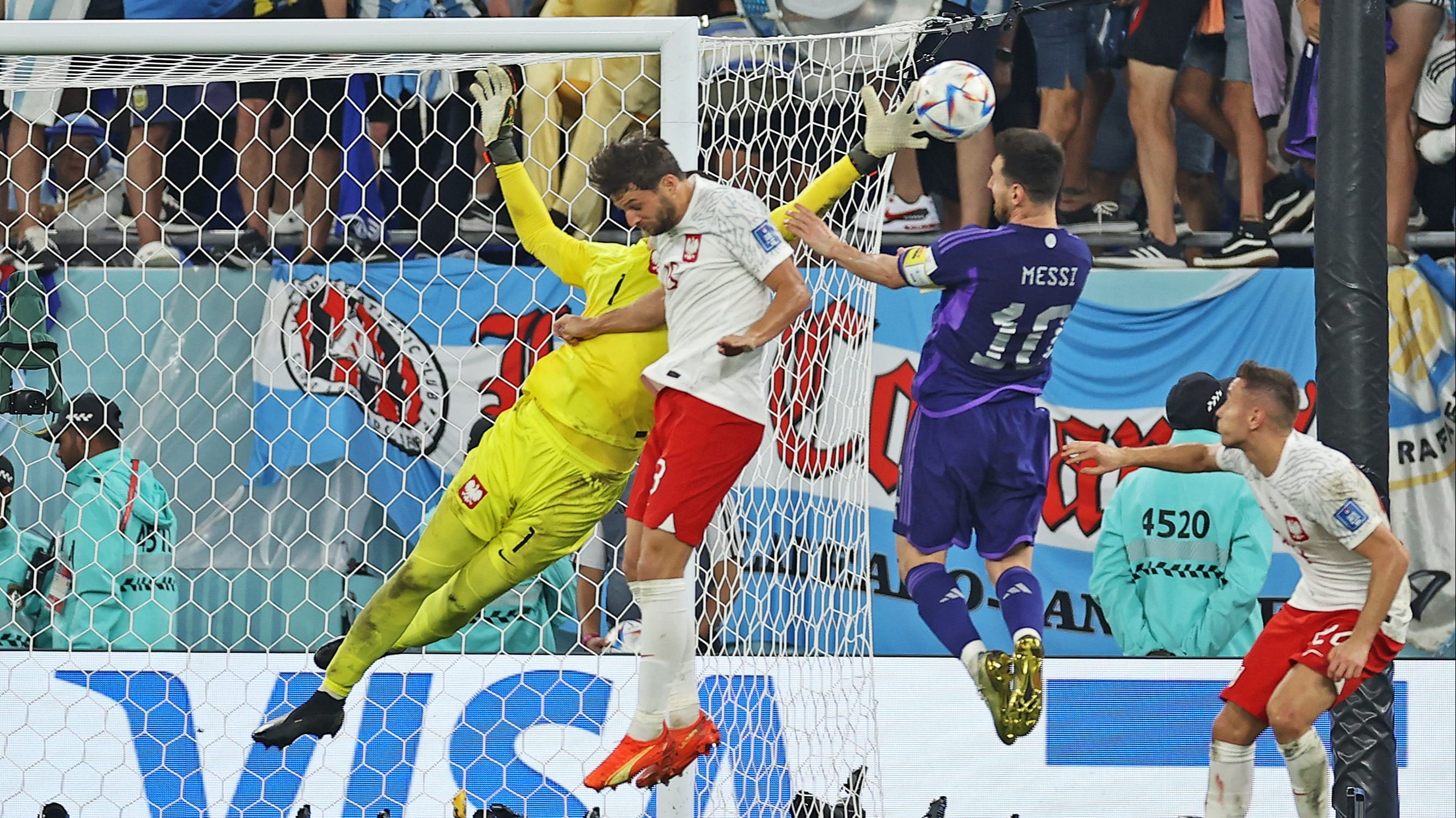 Grote kritiek op Nederlandse scheidsrechter wegens penalty Messi