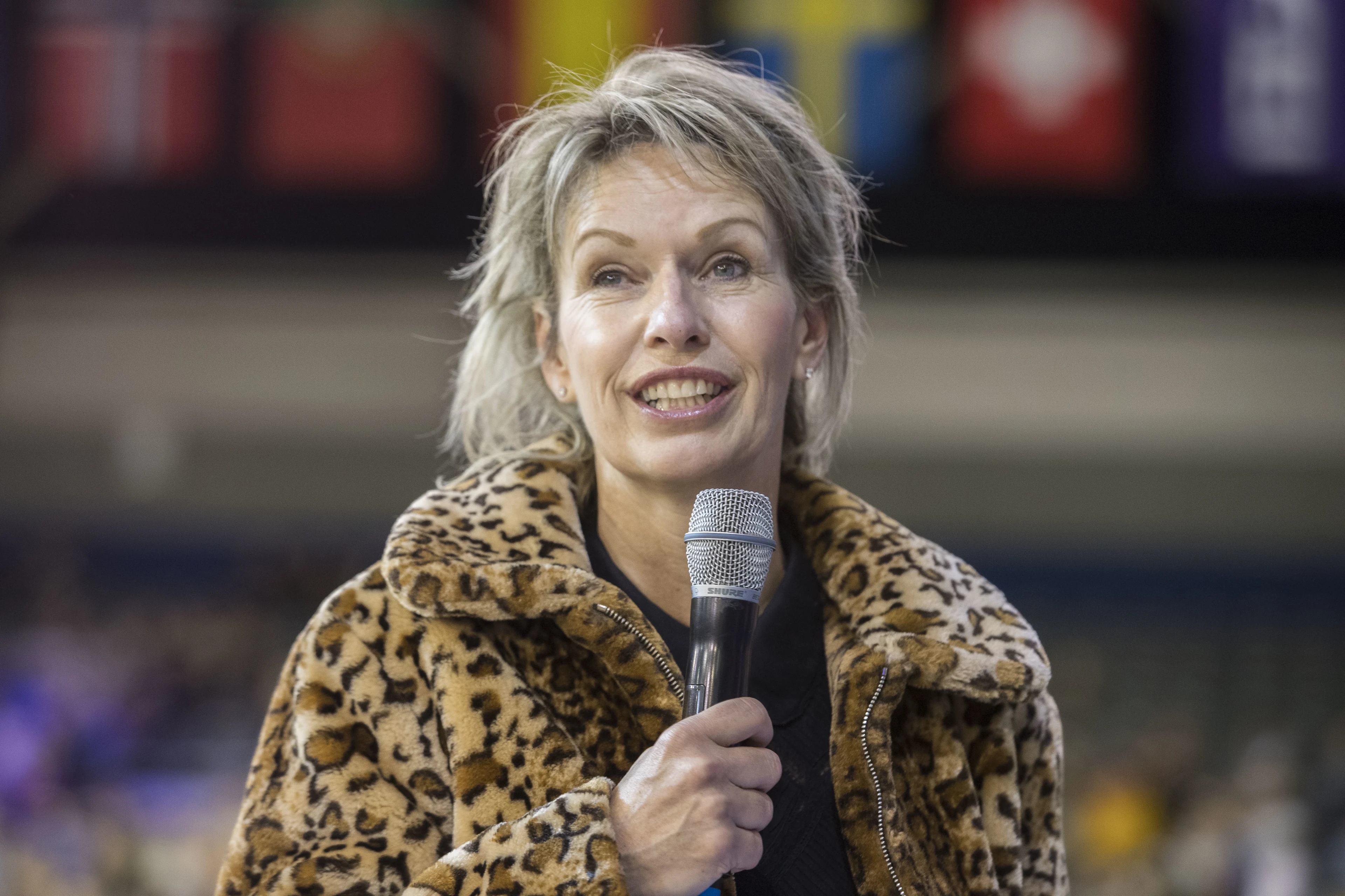 Anky van Grunsven in lappenmand na botbreuk