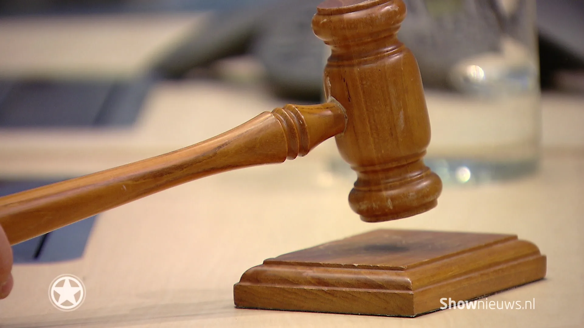 Kemna vangt bot in zaak tegen journalisten Nieuwe Revu