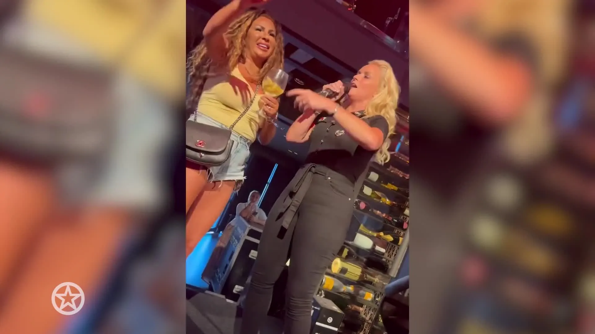 Michella Kox en Samantha Steenwijk treden op