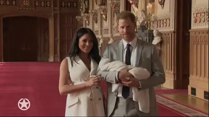 ZIEN: Harry en Meghan showen royal baby aan de wereld!