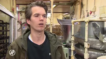 Haagse ondernemers krijgen 'dreigende' brief van Zwarte Piet-demonstranten: 'ik ben gewoon het vriendelijke bakkertje op de hoek!'