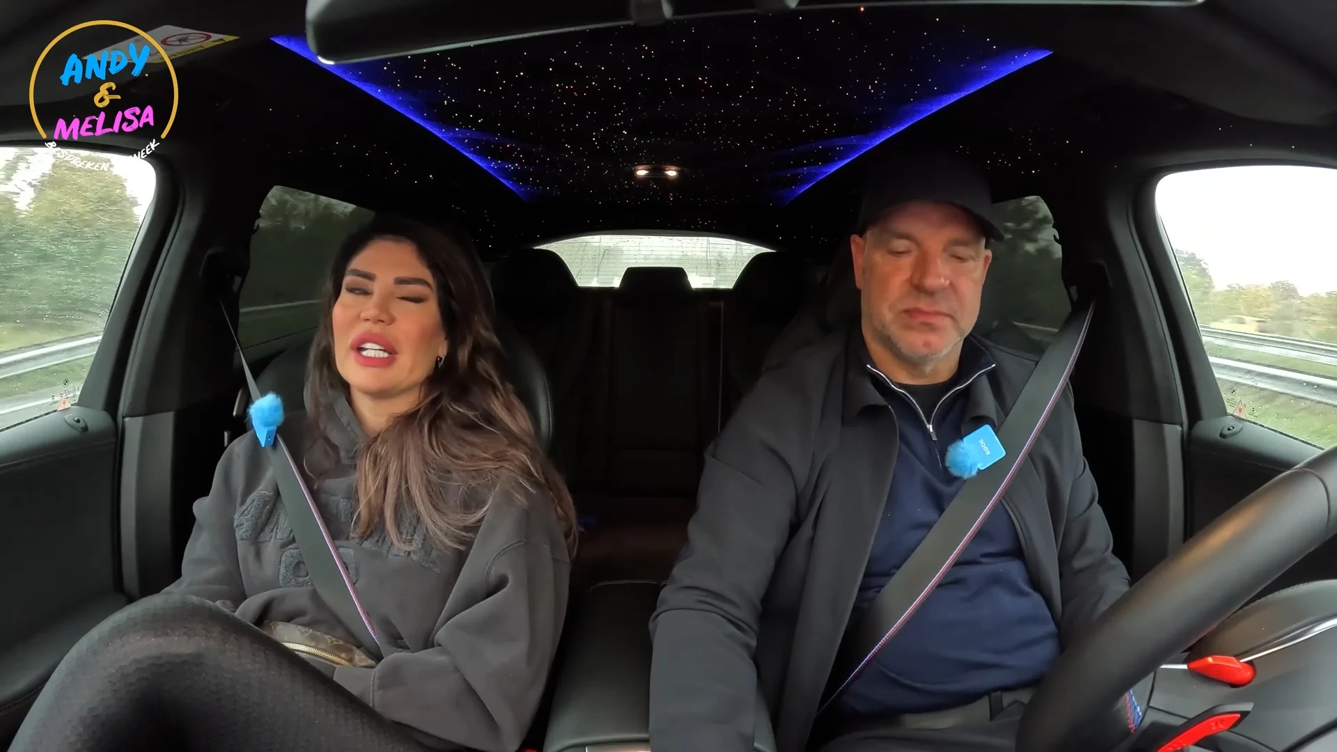 Andy en Melisa zijn enthousiast over hun nieuwe serie (Bij Andy in de Auto)