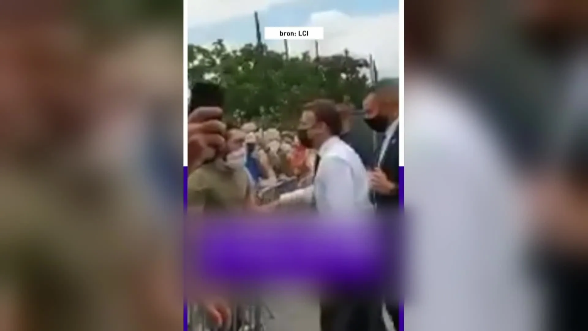 Man slaat Franse president Macron