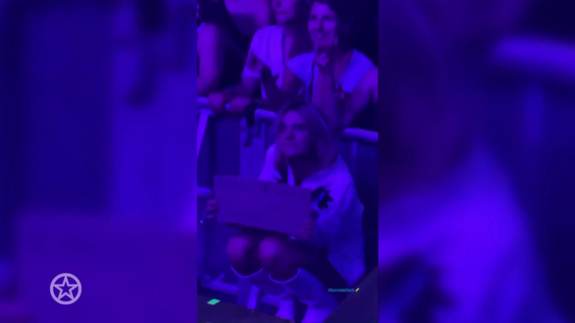 Maan bij optreden nieuwe vlam