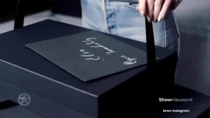 ZIEN! De reactie van Elsa als ze erachter komt dat zij de Fantasy Bra mag dragen