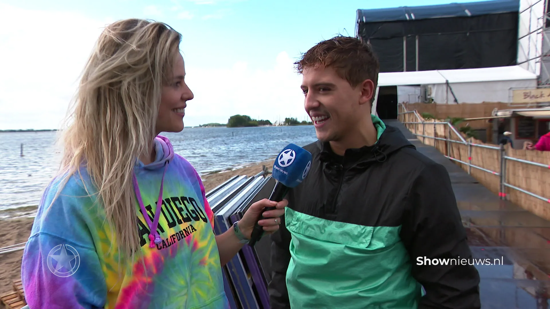 Guus, Anouk en BLØF blikvangers op ZAND