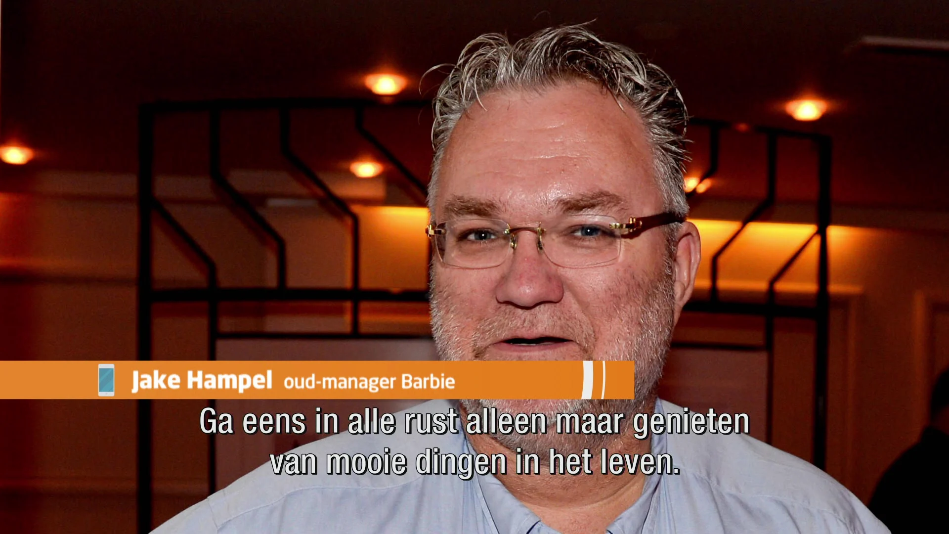 'Barbie springt uit het raam'