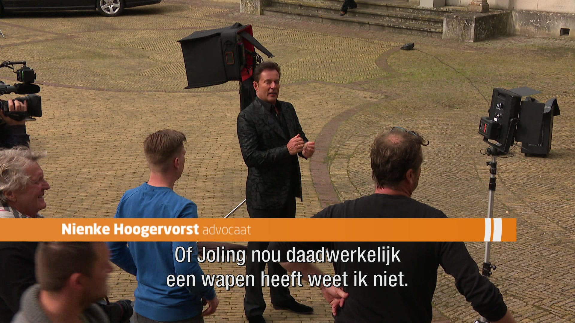 Geer voelt zich onveilig en neemt flinke maatregelen...